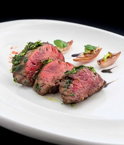 Филе говядины с луком-шалотом